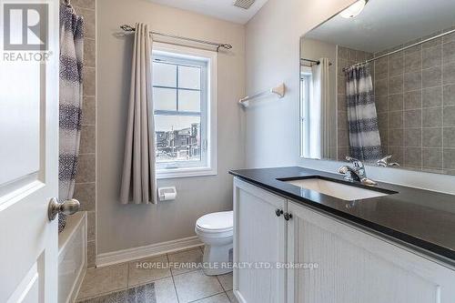 43 Finegan Circle, Brampton (Northwest Brampton), ON - Indoor Photo Showing Bathroom