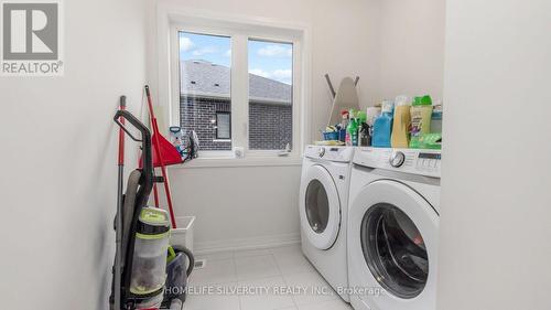 316 Bismark Drive, Cambridge, ON - Indoor Photo Showing Laundry Room