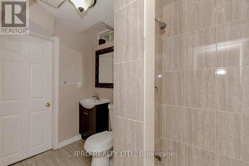 23 Hot Spring Road, Brampton (Sandringham-Wellington North), ON - Indoor Photo Showing Bathroom