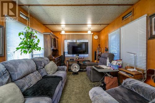 4755 Greenwood Street, Prince George, BC - Indoor Photo Showing Living Room