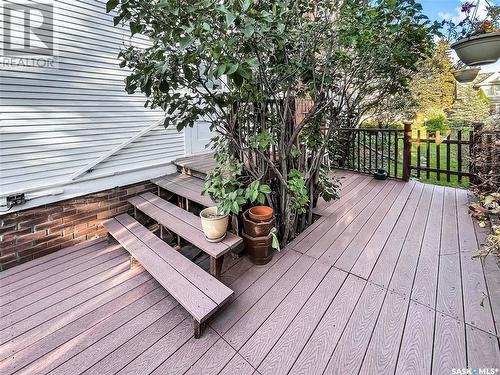 476 3Rd Avenue Ne, Swift Current, SK - Outdoor With Deck Patio Veranda