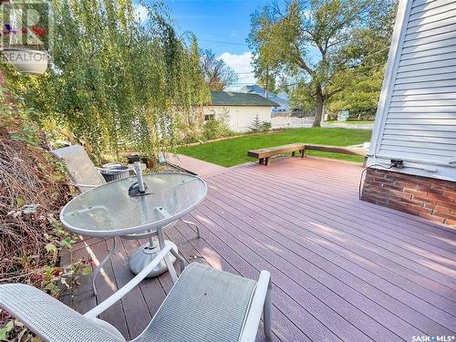 476 3Rd Avenue Ne, Swift Current, SK - Outdoor With Deck Patio Veranda