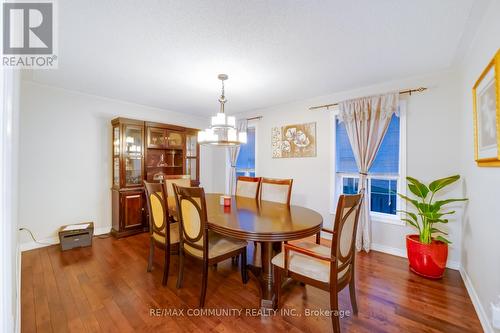 10 Shuttleworth Drive, Clarington (Courtice), ON - Indoor Photo Showing Dining Room