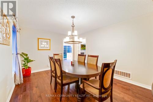 10 Shuttleworth Drive, Clarington (Courtice), ON - Indoor Photo Showing Dining Room