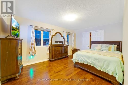 10 Shuttleworth Drive, Clarington (Courtice), ON - Indoor Photo Showing Bedroom