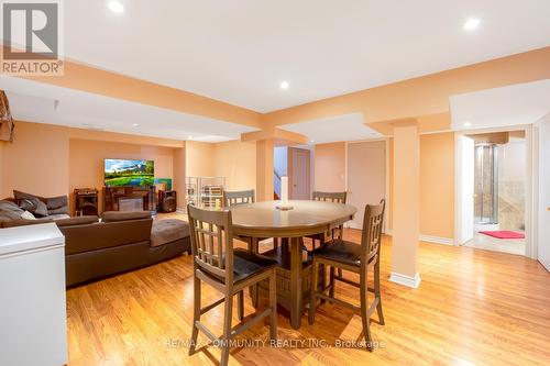 10 Shuttleworth Drive, Clarington (Courtice), ON - Indoor Photo Showing Dining Room