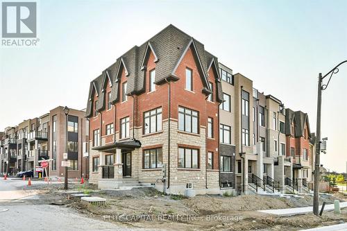 105 Yorkton Boulevard, Markham, ON - Outdoor With Facade