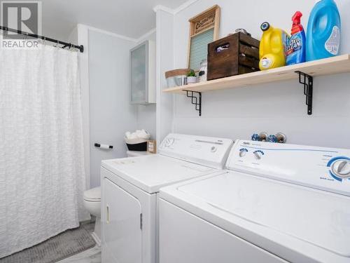 23-986 Range Road, Whitehorse, YT - Indoor Photo Showing Laundry Room