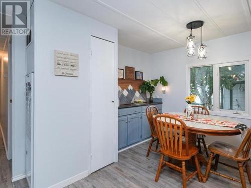 23-986 Range Road, Whitehorse, YT - Indoor Photo Showing Dining Room