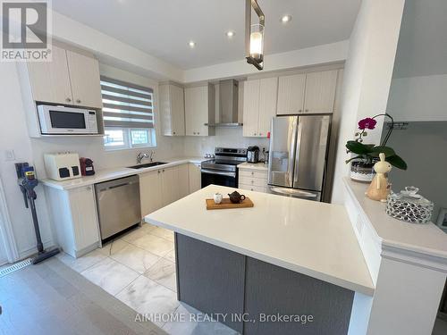 86 Massachusetts Lane S, Markham, ON - Indoor Photo Showing Kitchen