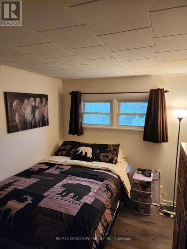 220 Main Street, Wasaga Beach, ON - Indoor Photo Showing Bedroom