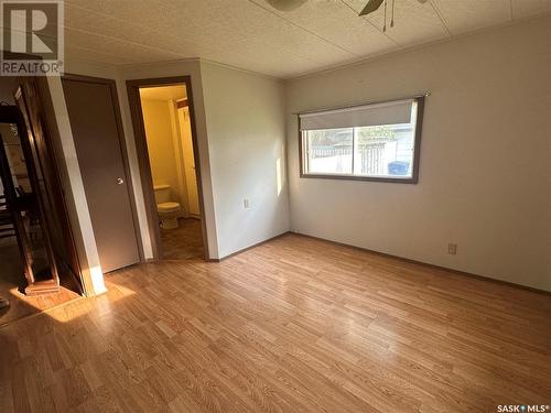 138 17Th Street, Weyburn, SK - Indoor Photo Showing Other Room