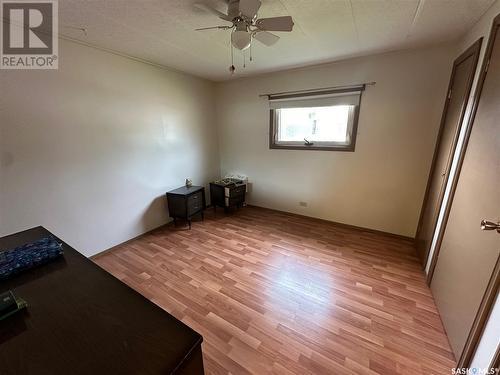 138 17Th Street, Weyburn, SK - Indoor Photo Showing Other Room