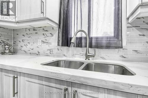 23 Hector Court, Brampton (Central Park), ON - Indoor Photo Showing Kitchen With Double Sink