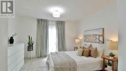 10 - 1775 Valley Farm Road, Pickering, ON - Indoor Photo Showing Bedroom