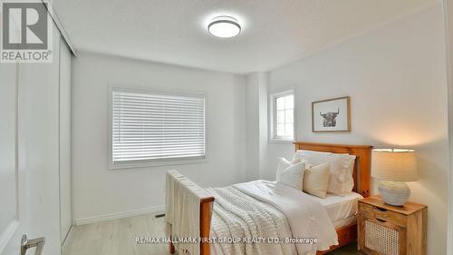 10 - 1775 Valley Farm Road, Pickering, ON - Indoor Photo Showing Bedroom