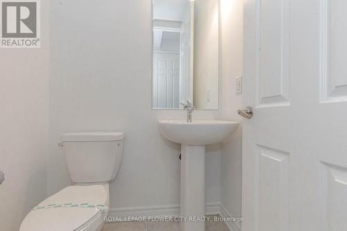 1907 Thames Circle, Milton (Bowes), ON - Indoor Photo Showing Bathroom