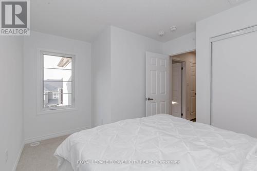 1907 Thames Circle, Milton, ON - Indoor Photo Showing Bedroom