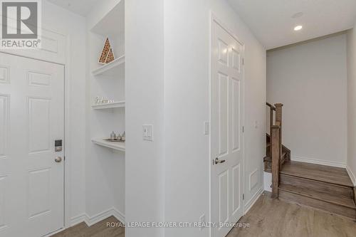 1907 Thames Circle, Milton, ON - Indoor Photo Showing Other Room