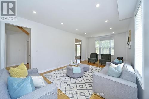 41 Reflection Road, Markham, ON - Indoor Photo Showing Living Room