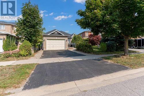 19 Brownwood Drive E, Barrie (Little Lake), ON - Outdoor