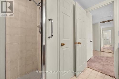 201 - 1237 North Shore Boulevard E, Burlington (Brant), ON - Indoor Photo Showing Bathroom