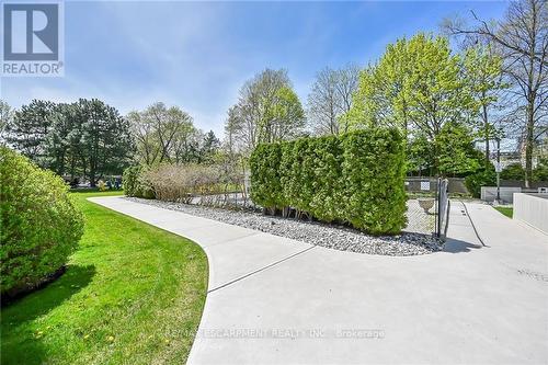 201 - 1237 North Shore Boulevard E, Burlington (Brant), ON - Outdoor