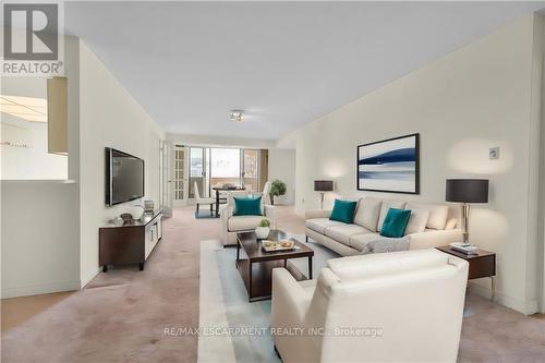 201 - 1237 North Shore Boulevard E, Burlington (Brant), ON - Indoor Photo Showing Living Room