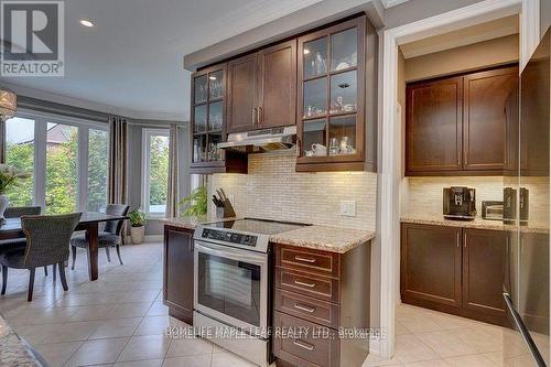 14 Mccandless Court N, Caledon, ON - Indoor Photo Showing Kitchen