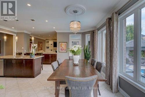 14 Mccandless Court N, Caledon, ON - Indoor Photo Showing Dining Room