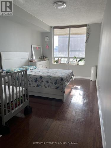 703 - 1 Belvedere Court, Brampton (Downtown Brampton), ON - Indoor Photo Showing Bedroom