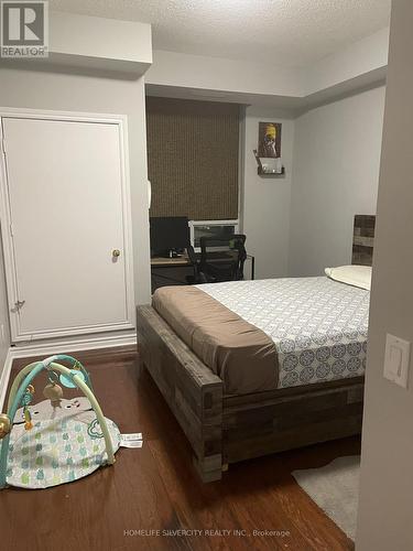 703 - 1 Belvedere Court, Brampton (Downtown Brampton), ON - Indoor Photo Showing Bedroom