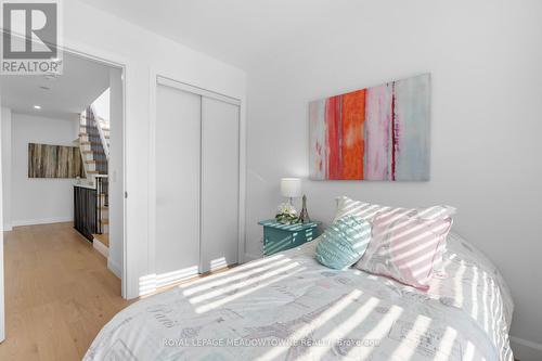 3047 Cascade Common, Oakville, ON - Indoor Photo Showing Bedroom