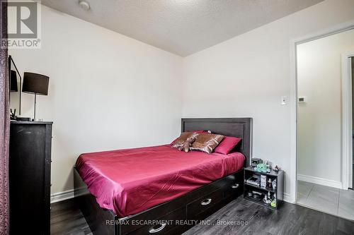 24 Bow Valley Drive, Hamilton (Riverdale), ON - Indoor Photo Showing Bedroom