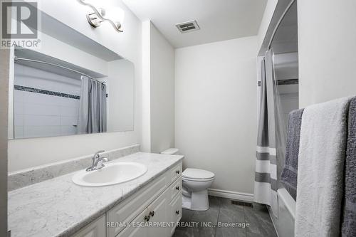 24 Bow Valley Drive, Hamilton (Riverdale), ON - Indoor Photo Showing Bathroom