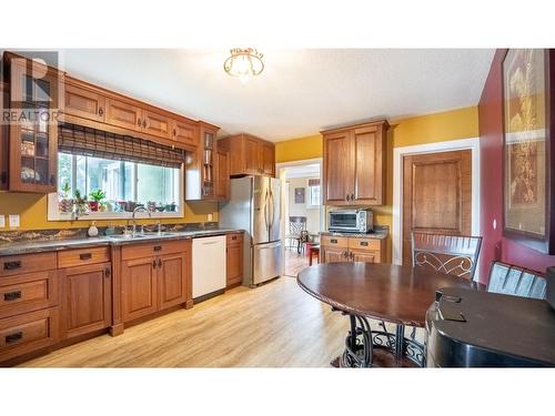 2816 3 Highway, Erickson, BC - Indoor Photo Showing Kitchen With Double Sink