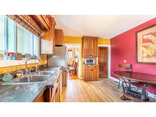 2816 Highway 3, Erickson, BC - Indoor Photo Showing Kitchen With Double Sink