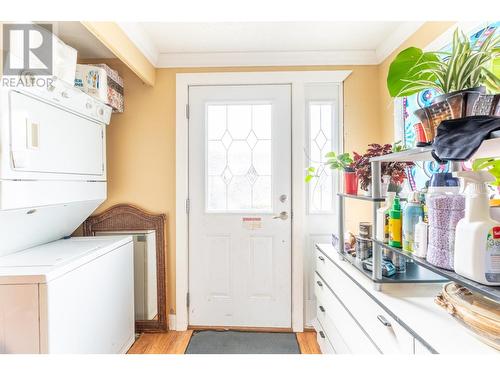 2816 3 Highway, Erickson, BC - Indoor Photo Showing Laundry Room