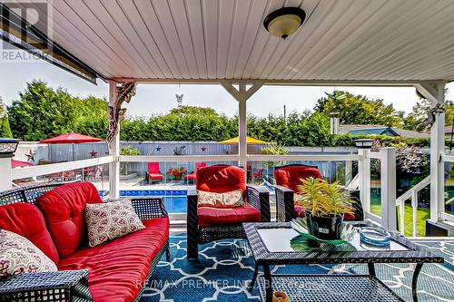 415 Jane Avenue, Oshawa, ON - Outdoor With Deck Patio Veranda