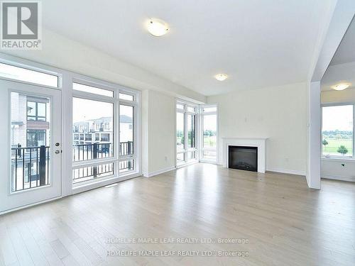 6 Griffith Street N, Aurora, ON - Indoor Photo Showing Living Room With Fireplace