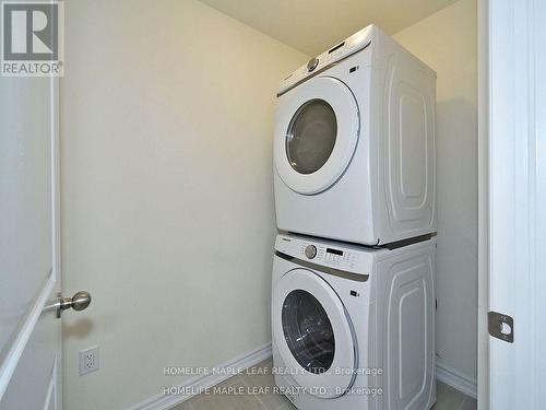 6 Griffith Street N, Aurora, ON - Indoor Photo Showing Laundry Room