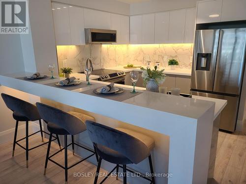 510 - 48 Suncrest Boulevard, Markham (Commerce Valley), ON - Indoor Photo Showing Kitchen With Stainless Steel Kitchen With Upgraded Kitchen