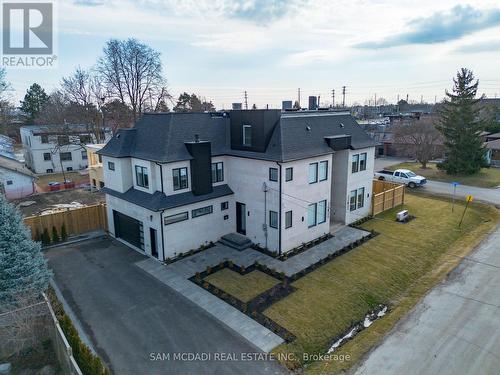 1019 Strathy Avenue, Mississauga (Lakeview), ON - Outdoor