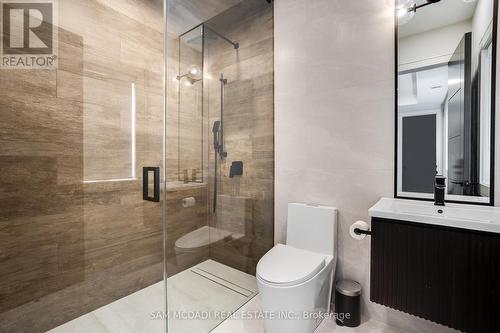 1019 Strathy Avenue, Mississauga (Lakeview), ON - Indoor Photo Showing Bathroom