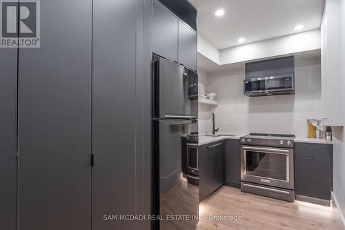 1019 Strathy Avenue, Mississauga (Lakeview), ON - Indoor Photo Showing Kitchen