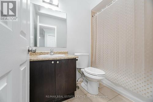 67 Sussexvale Drive, Brampton (Sandringham-Wellington), ON - Indoor Photo Showing Bathroom