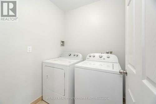 67 Sussexvale Drive, Brampton (Sandringham-Wellington), ON - Indoor Photo Showing Laundry Room