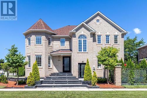 2429 Aztec Gate, Oakville (West Oak Trails), ON - Outdoor With Facade