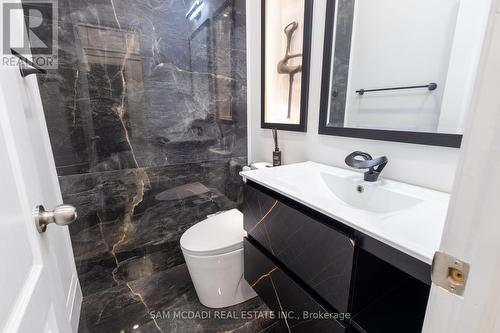 2429 Aztec Gate, Oakville (West Oak Trails), ON - Indoor Photo Showing Bathroom