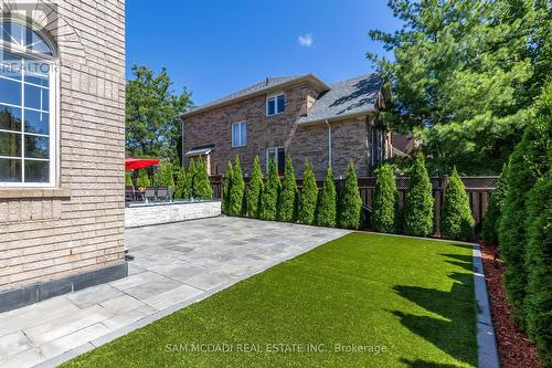 2429 Aztec Gate, Oakville, ON - Outdoor